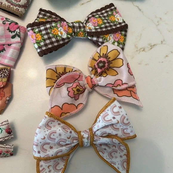 Bows - Picture 3 of 11